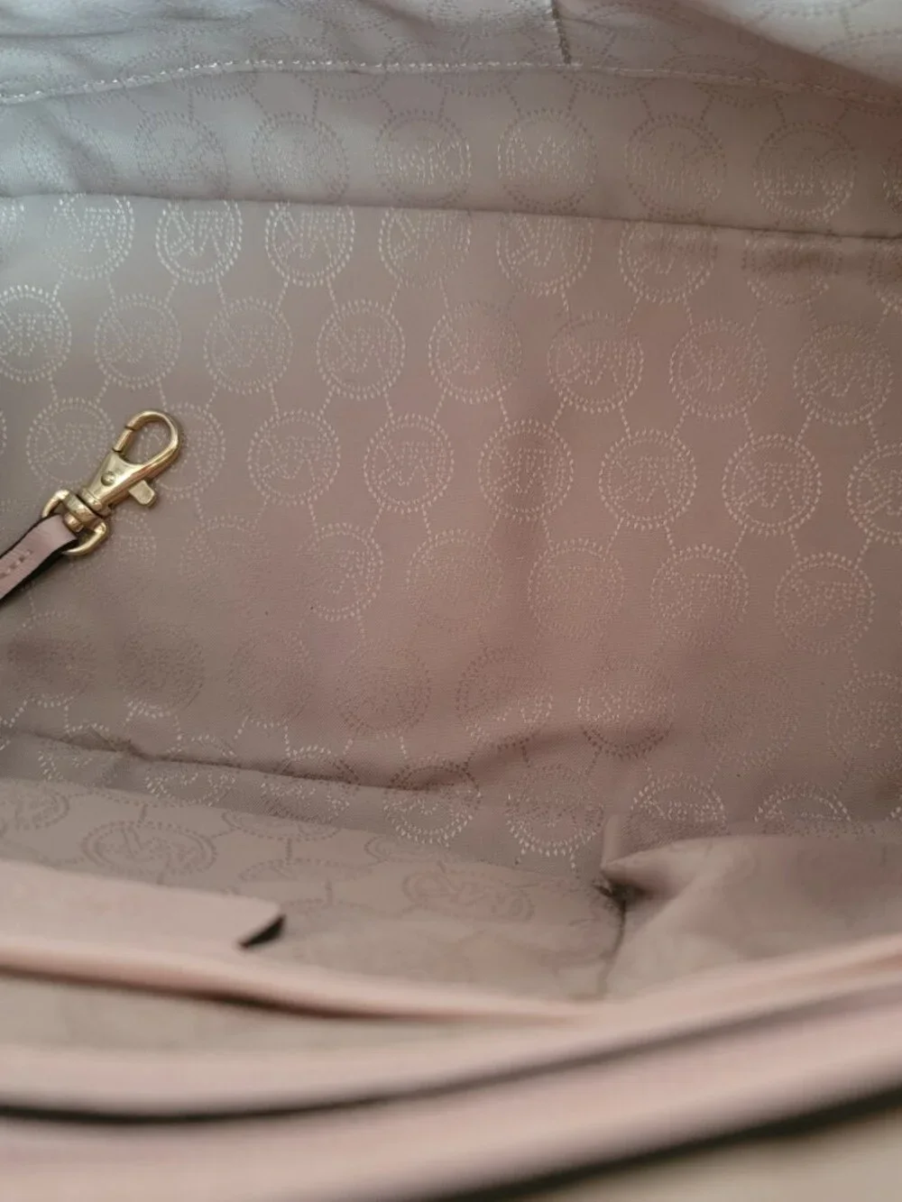 Michael Kors Cindy Large Dome Satchel (Blossom Pink)